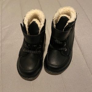 Black Old Navy Winter Boots